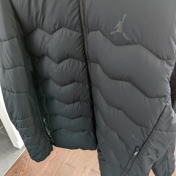 Jordan black puffer jacket 3XL - Picture 6 of 9